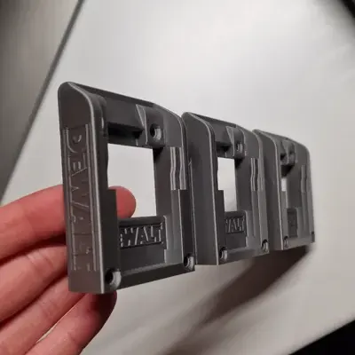 Dewalt triple battery holder